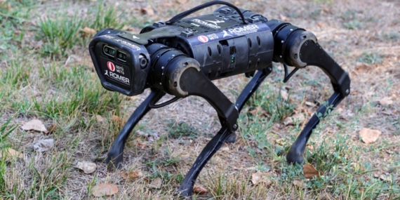 Türk akademisyenler bacaklı robot platformlarını zorlu arazi şartlarına hazırlıyor