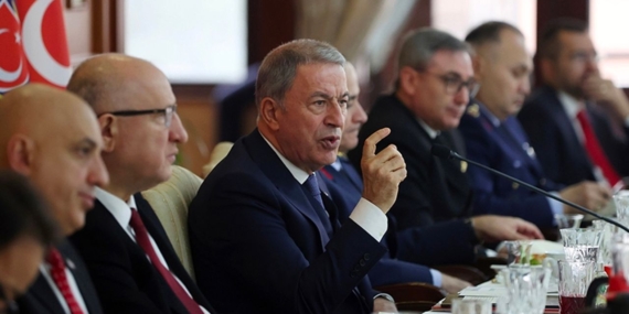 Bakan Akar’dan, Türkiye, Suriye ve Rusya arasında olası üçlü görüşmeye ilişkin açıklama