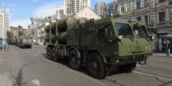 Ukrayna yeni seyir füzesiyle Rus üslerini hedef alıyor
