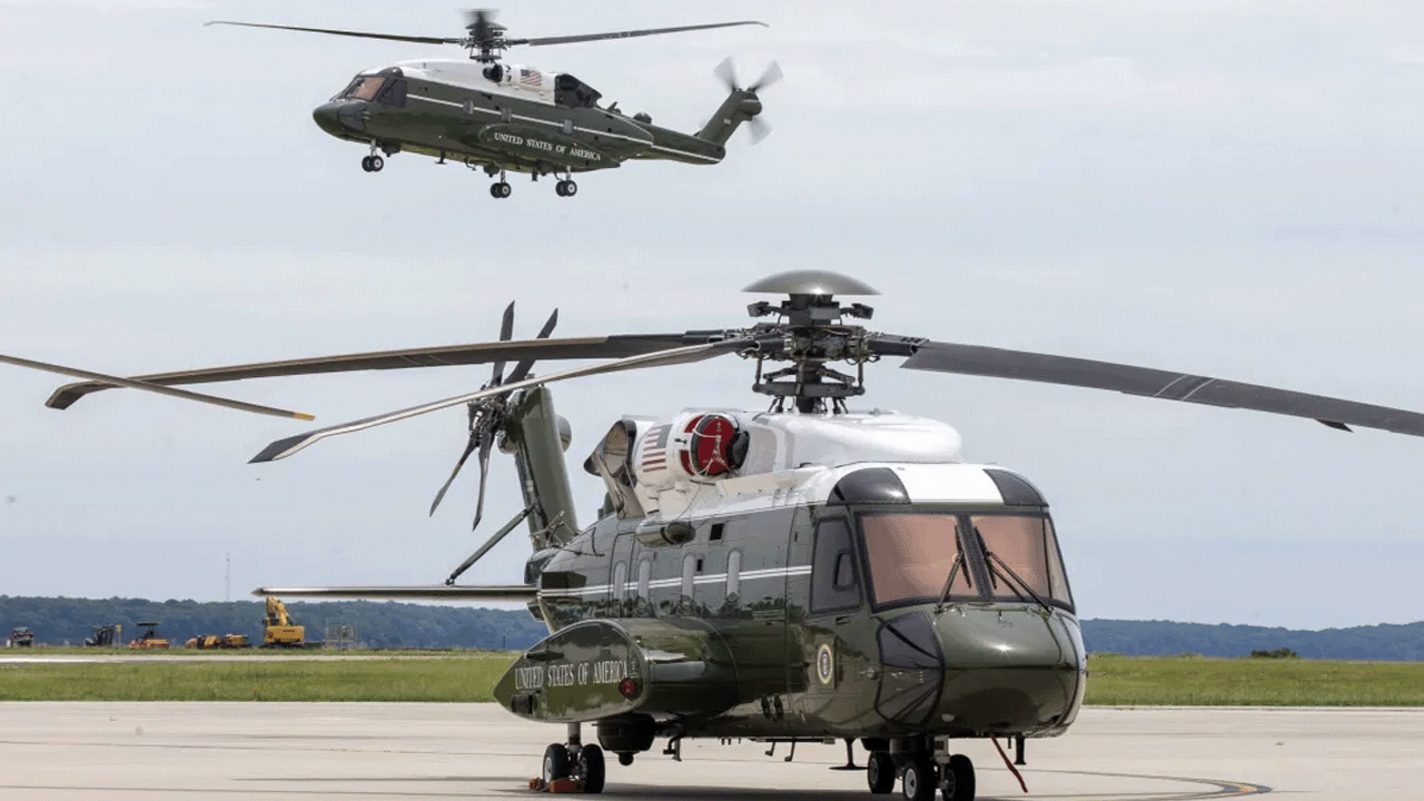 ABD Deniz Piyadeleri son başkanlık helikopterini teslim aldı