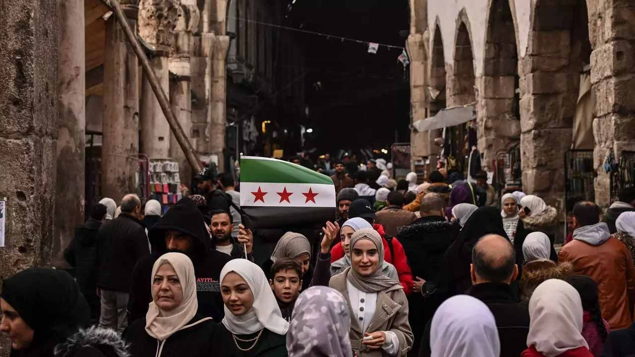 Lübnan ve yeni Suriye yönetimi sınır güvenliği için görüşmeye başlıyor
