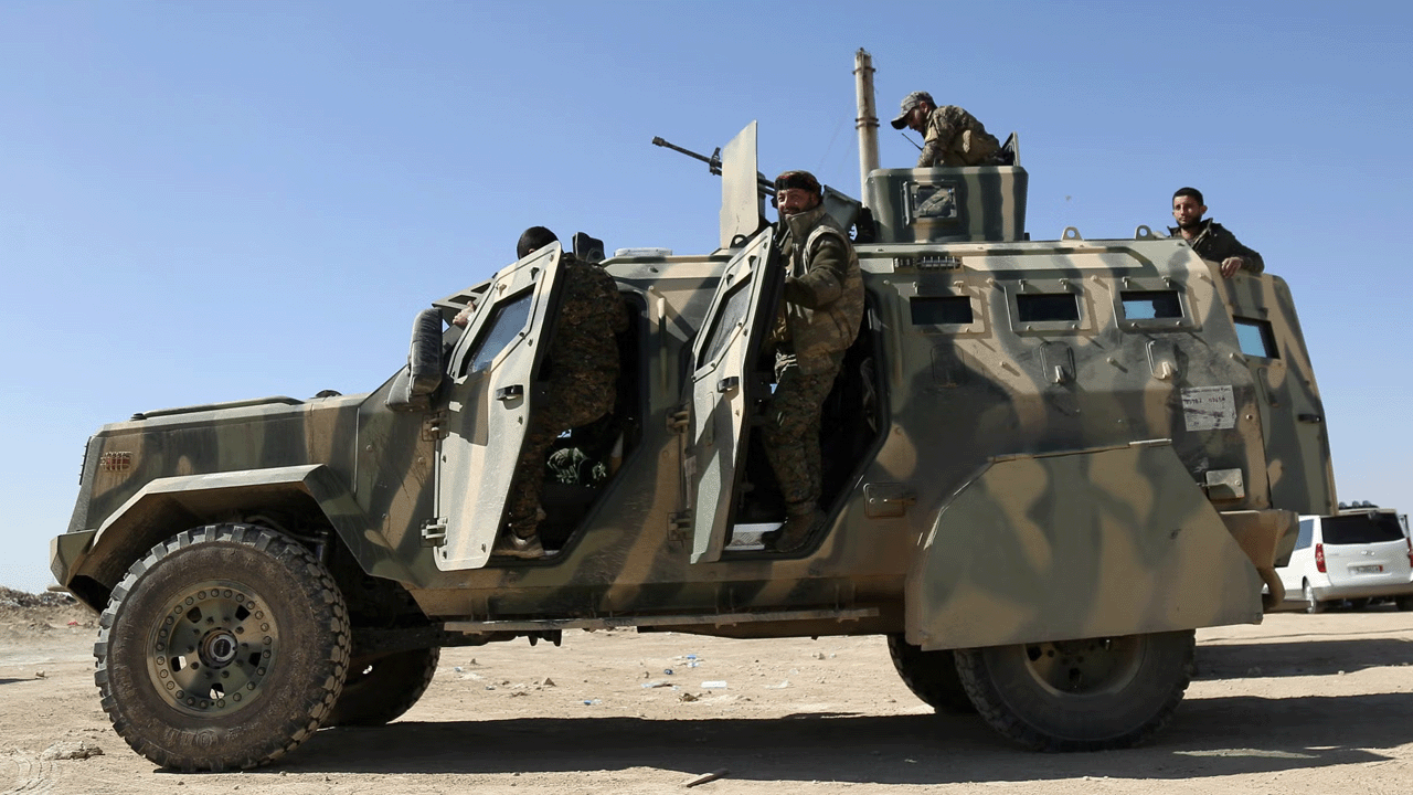 SMO, PKK/YPG’ye ait zırhlı aracı ele geçirdi
