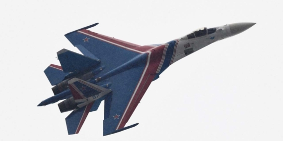 İran, Rus Sukhoi-35 jetlerini satın aldı