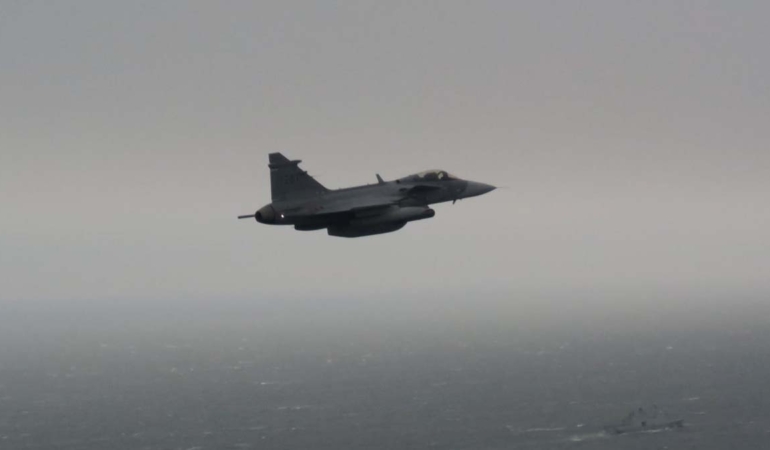 İsveç, Kattegat’taki Rus denizaltısı için Gripen’leri havalandırdı