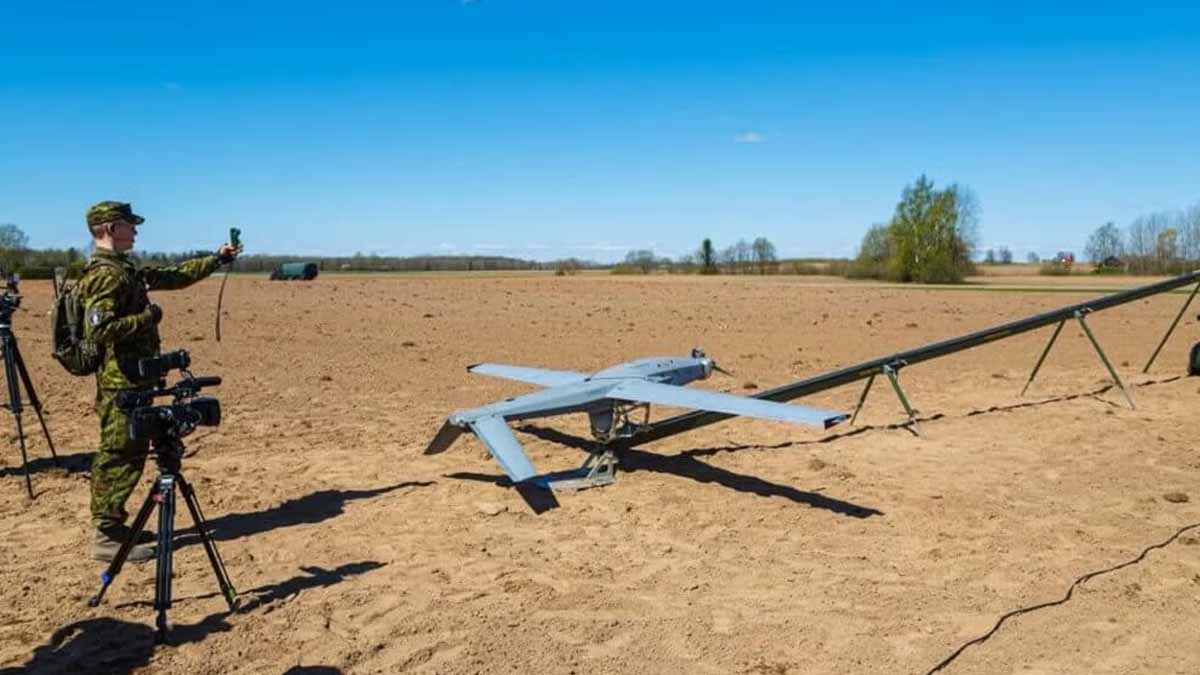 Estonya savunma bütçesini zırhlılardan İHA'lara kaydırdı