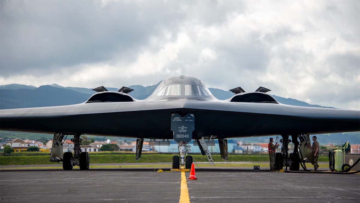 ABD'den B-2 hayalet uçakları için kritik elektronik adım