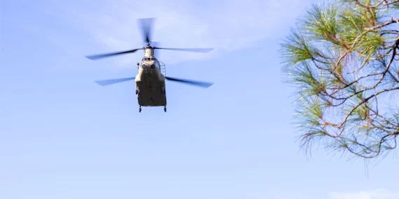 Chinook helikopterinden tarihi ‘pilotsuz iniş’ başarısı