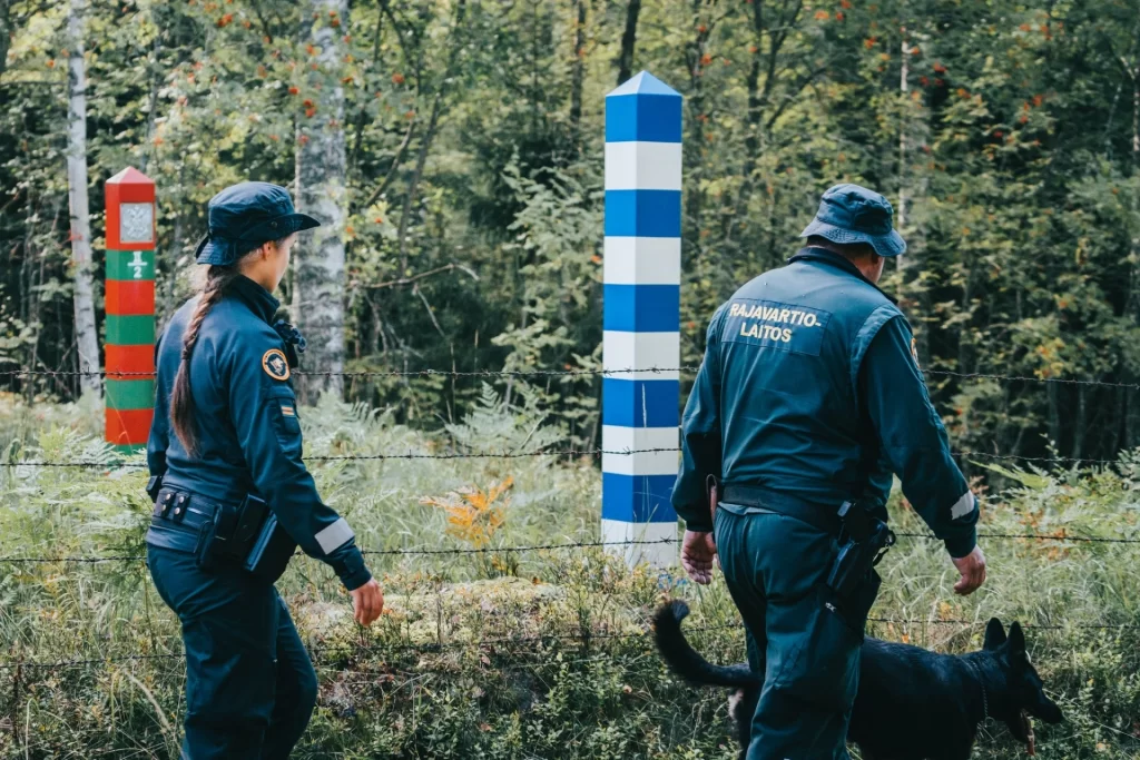 Finlandiya'da dron hareketliliği sonrası yedek askerler göreve çağrıldı