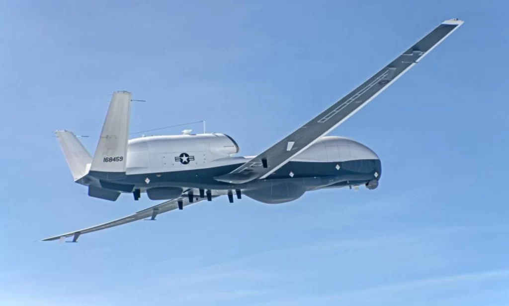 Hürmüz Boğazı'nda 240 milyon dolarlık kayıp: MQ-4C Triton düştü