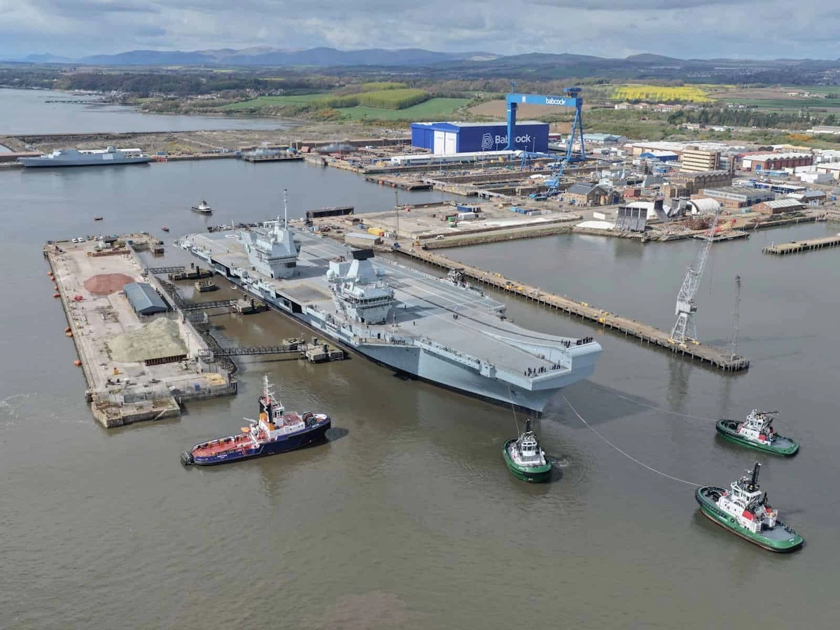 İngiliz amiral gemisi HMS Queen Elizabeth göreve dönüyor