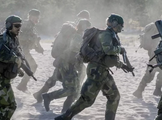 İsveç NATO'nun Finlandiya'daki kara gücü komutasını üstleniyor