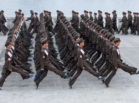 Pyongyang'da savaş müzesi: Ele geçirilen Batı silahları sergileniyor