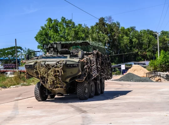 Tayland donanmasına taze güç: Amfibi zırhlılar göreve başladı