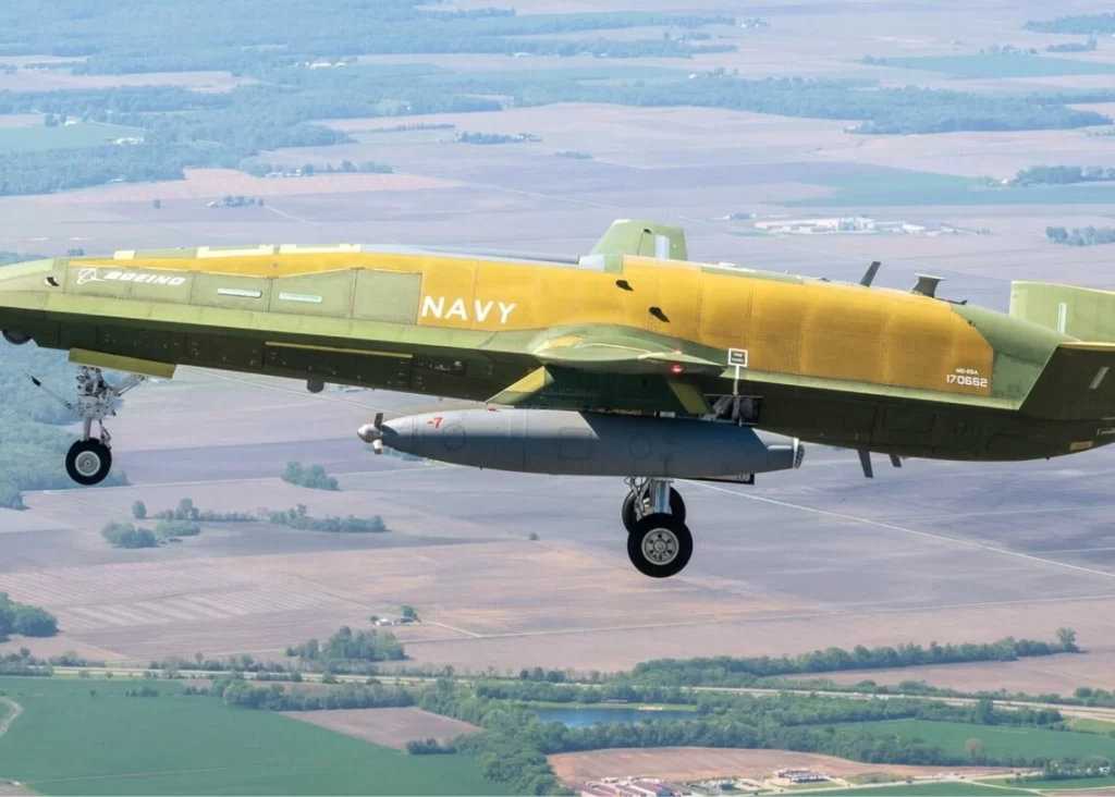Uçak gemilerinde yeni dönem: MQ-25A Stingray havalandı