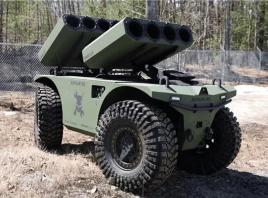 İnsansız kara araçlarında yeni dönem: Kamikaze İHA fırlatabilen Ripsaw M1 tanıtıldı