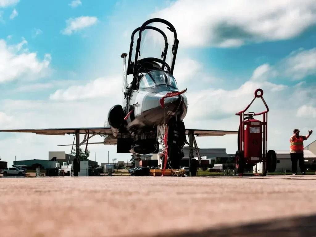 ABD'den pilot eğitim üsleri için 4 milyar dolarlık imza