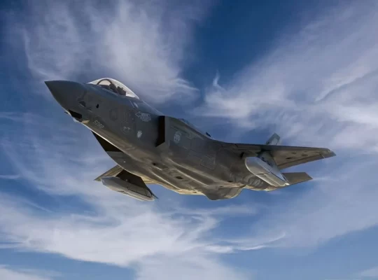 Danimarka F-35 filosuna 842 milyon dolarlık füze takviyesi