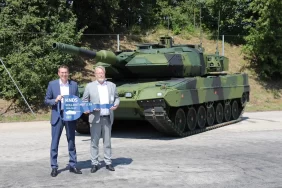 İsveç'in Leopard gücü yenilendi: Stridsvagn 123A teslim