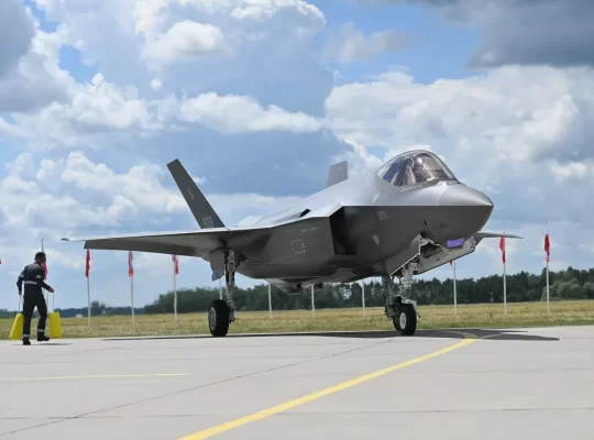 Polonya'da F-35 dönemi resmen başladı: Adı Husarz oldu