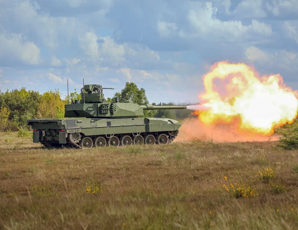 Tankların geleceği şekilleniyor: Yeni Leopard 2 görücüye çıktı!