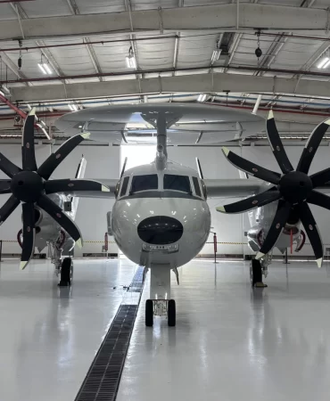 ABD Donanması'ndan 1.2 milyar dolarlık E-2D Hawkeye anlaşması