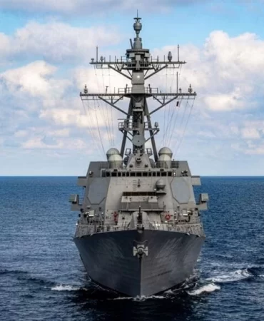 ABD Donanması'ndan Raytheon'a 1,8 milyar dolarlık radar sözleşmesi