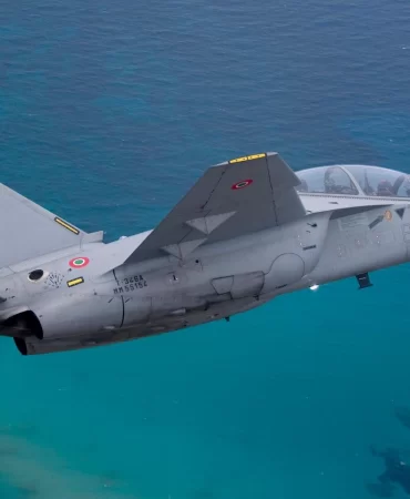 CAE ve Leonardo'dan M-346 jetleri için ortak eğitim hamlesi