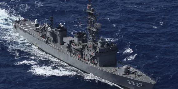 Filipinler’den dev deniz hamlesi: 5 Japon savaş gemisi geliyor