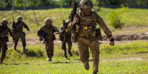 İngiliz ordusunda yapay zeka dönemi: 60 bin asker eğitilecek