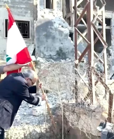 Lübnan'da tam çekilme mesaisi: Başbakan bölgeyi ziyaret etti