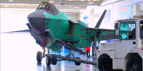 Almanya'nın ilk F-35A uçağında tarihi adım: Montaj tamamlandı