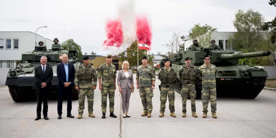 Avusturya'ya modernize Leopard ve Ulan teslimatı başladı