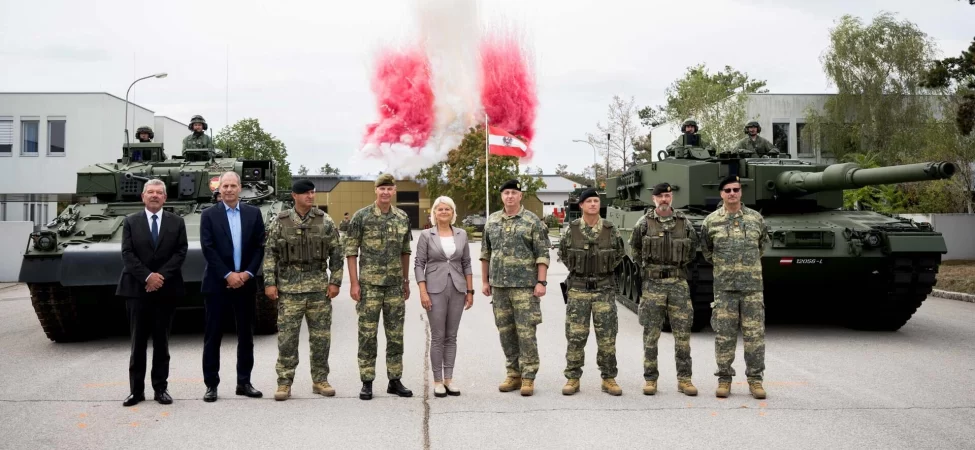 Avusturya'ya modernize Leopard ve Ulan teslimatı başladı