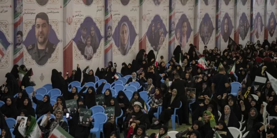 CENTCOM'dan personeline e-posta: İran'ı cezalandırmak için fikir arıyorlar!