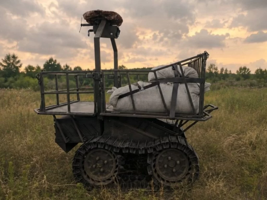 Cepheye yeni güç: Ukrayna'dan 210 kg taşıyan kara robotu