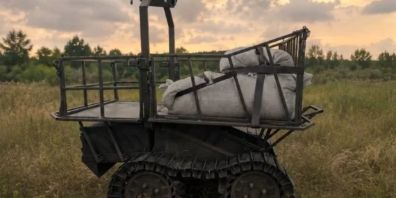 Cepheye yeni güç: Ukrayna'dan 210 kg taşıyan kara robotu