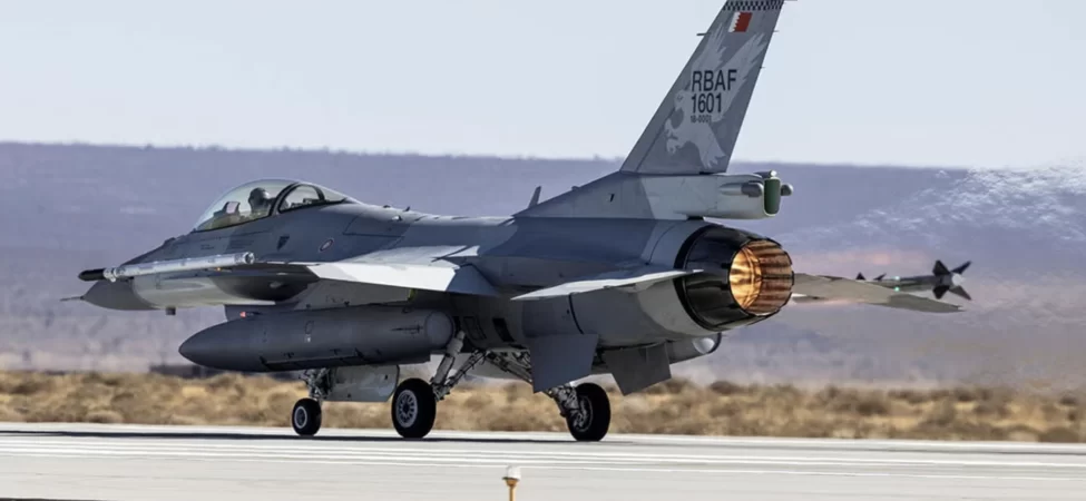 F-16'lara elektronik kalkan: Viper Shield ikili uçuş testinde