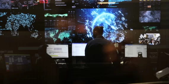 Pentagon'a 7/24 siber koruma: Leidos ile 301 milyon dolarlık imza