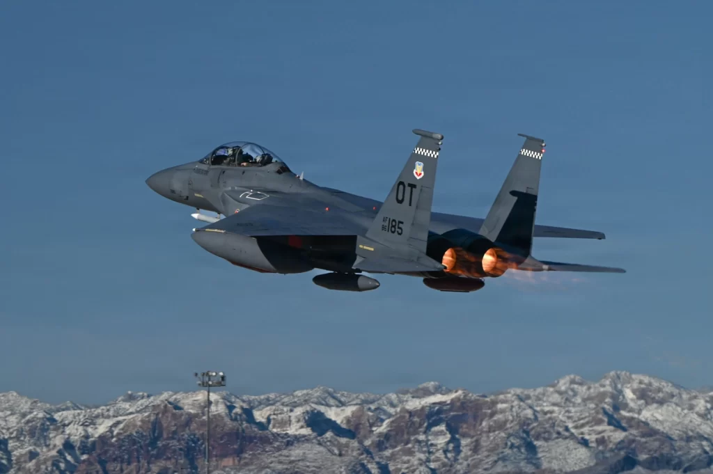 Pentagon'dan Boeing'e 131 milyar dolarlık F-15 sözleşmesi