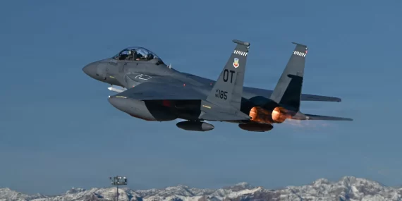 Pentagon'dan Boeing'e 131 milyar dolarlık F-15 sözleşmesi