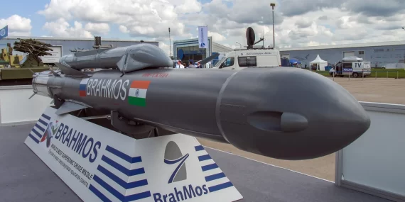 Tayland'dan denizlerde güç gösterisi: BrahMos füzeleri radarında!