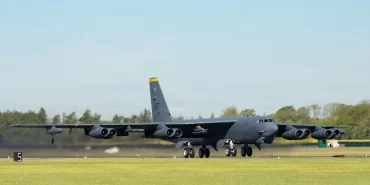 B-52 bombardıman uçaklarında motor ve AESA radar dönüm noktası