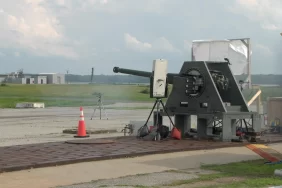 Topçuyla hava savunması: Northrop Grumman'dan 50 mm mermi testi